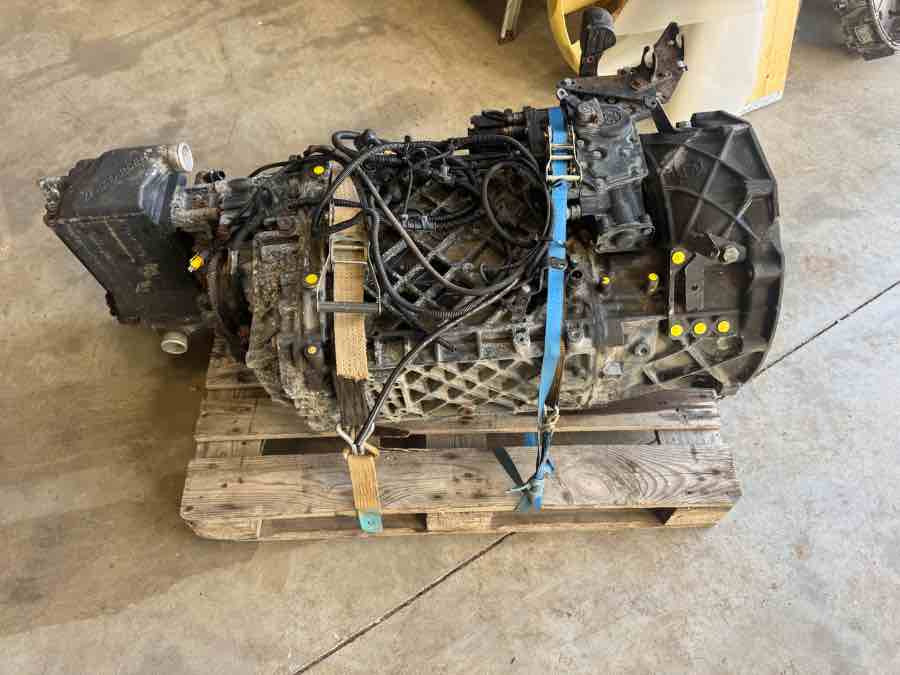 MAN GEARBOX 16S2221 TD RETRADER // 81.32004-6017 - Getriebe für LKW: das Bild 1 MAN GEARBOX 16S2221 TD RETRADER // 81.32004-6017 - Getriebe für LKW: das Bild 1