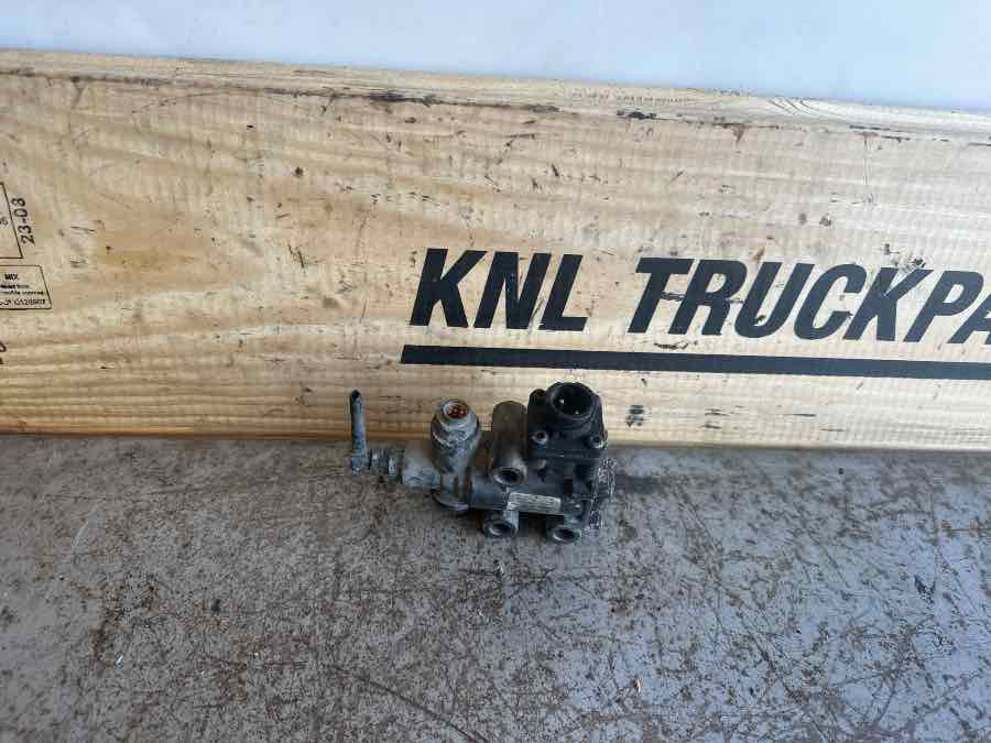 MAN VALVE 51.25902-0084 - Bremsventil für LKW: das Bild 1 MAN VALVE 51.25902-0084 - Bremsventil für LKW: das Bild 1