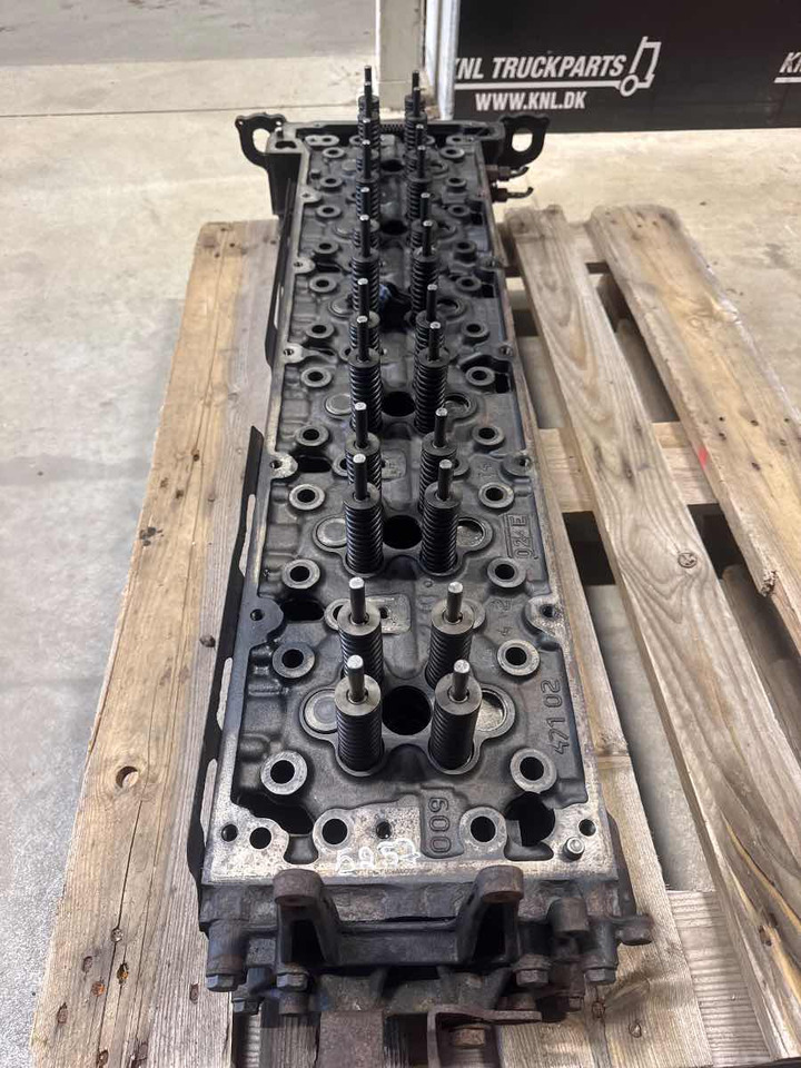MERCEDES SETRA CYLINDERHEAD A4710102720 - Zylinderkopf für Bus: das Bild 1 MERCEDES SETRA CYLINDERHEAD A4710102720 - Zylinderkopf für Bus: das Bild 1