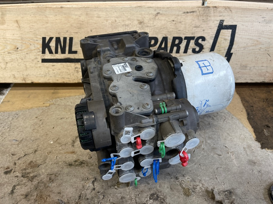 RENAULT AIR DRYER 22358799 - Bremsventil für LKW: das Bild 1 RENAULT AIR DRYER 22358799 - Bremsventil für LKW: das Bild 1