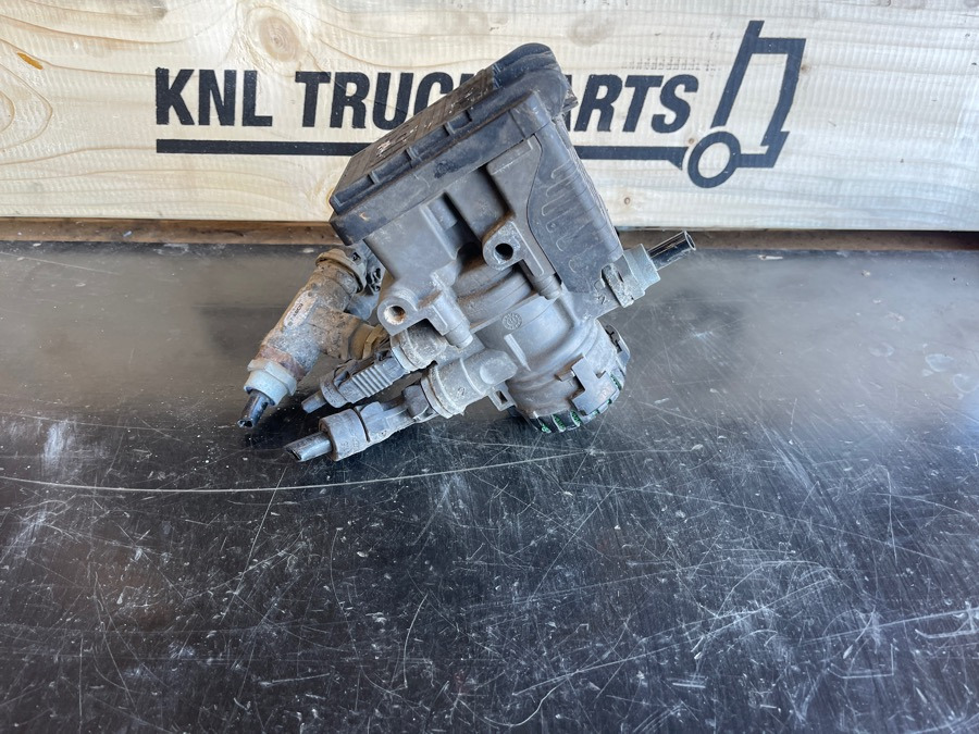 RENAULT VALVE 7421327346 - Bremsventil für LKW: das Bild 1 RENAULT VALVE 7421327346 - Bremsventil für LKW: das Bild 1