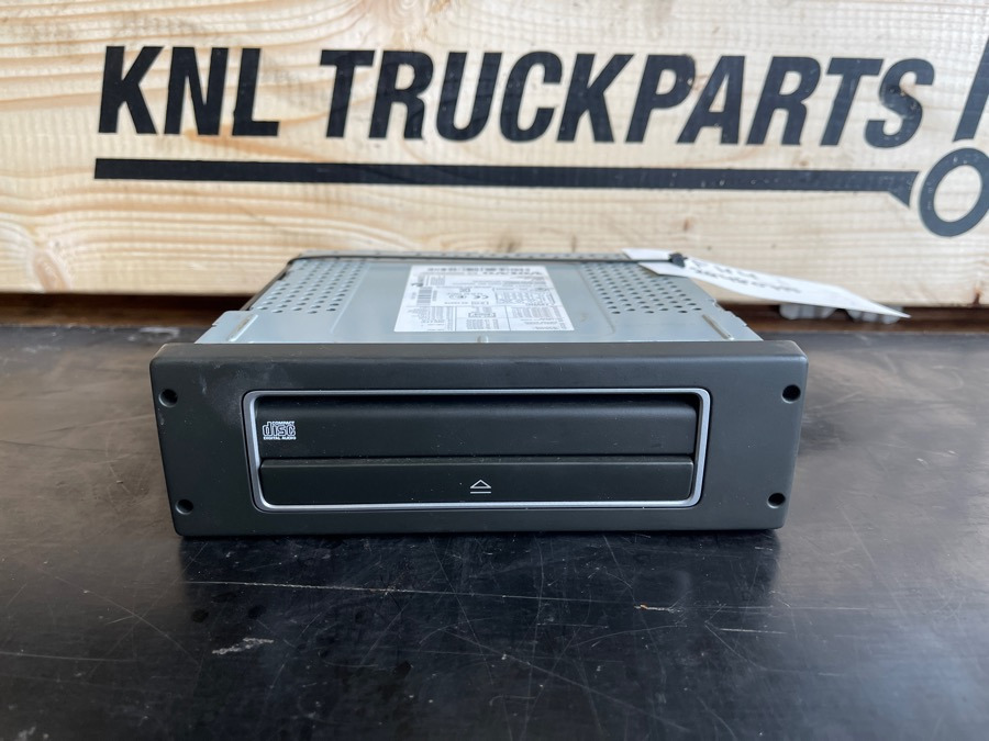 VOLVO FH4 RADIO 22192832 - Fahrerhaus und Interieur für LKW: das Bild 1 VOLVO FH4 RADIO 22192832 - Fahrerhaus und Interieur für LKW: das Bild 1