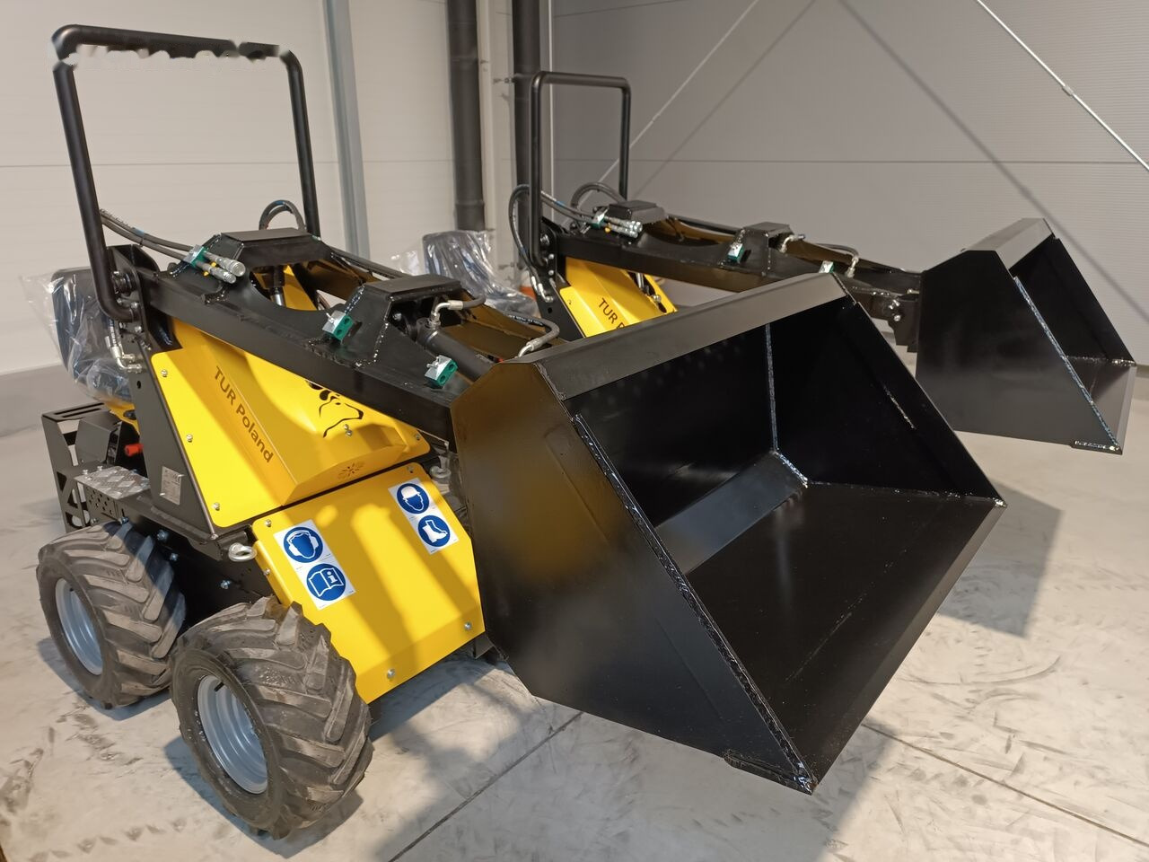 Tur Poland Radlader Mini loader Mini Hoflader N 520 - Kompaktlader: das Bild 4 Tur Poland Radlader Mini loader Mini Hoflader N 520 - Kompaktlader: das Bild 4