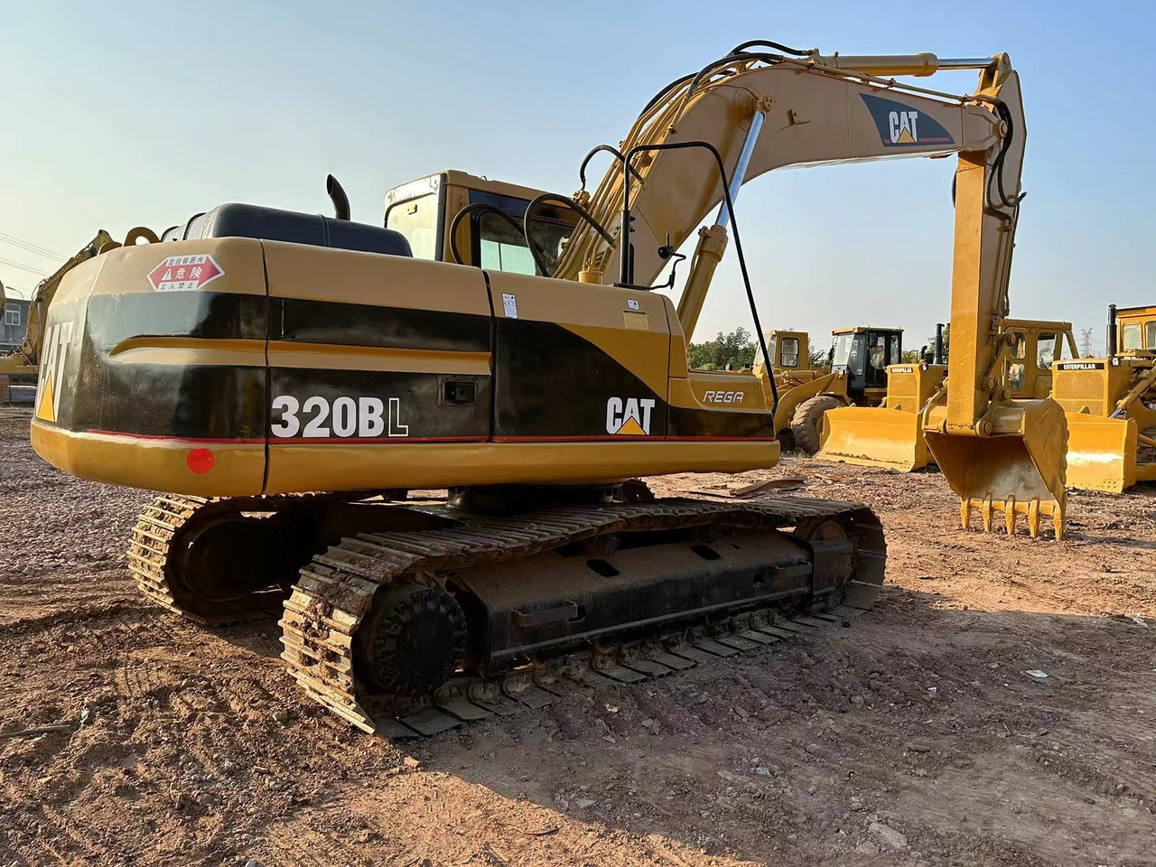 CAT 320B excavator - Kettenbagger: das Bild 1 CAT 320B excavator - Kettenbagger: das Bild 1