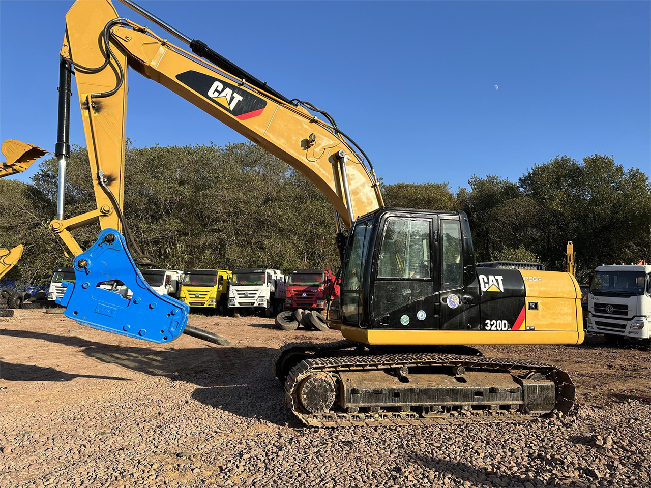 CAT 320DL - Kettenbagger: das Bild 2 CAT 320DL - Kettenbagger: das Bild 2