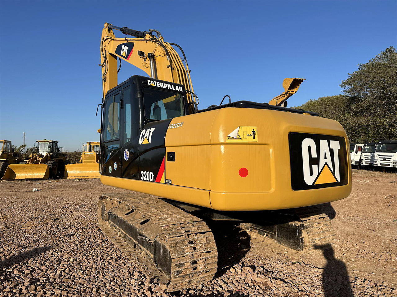 CAT 320DL - Kettenbagger: das Bild 3 CAT 320DL - Kettenbagger: das Bild 3