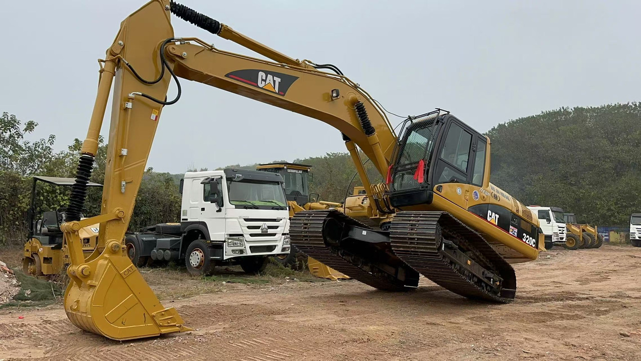 CATERPILLAR 320C - Kettenbagger: das Bild 1 CATERPILLAR 320C - Kettenbagger: das Bild 1