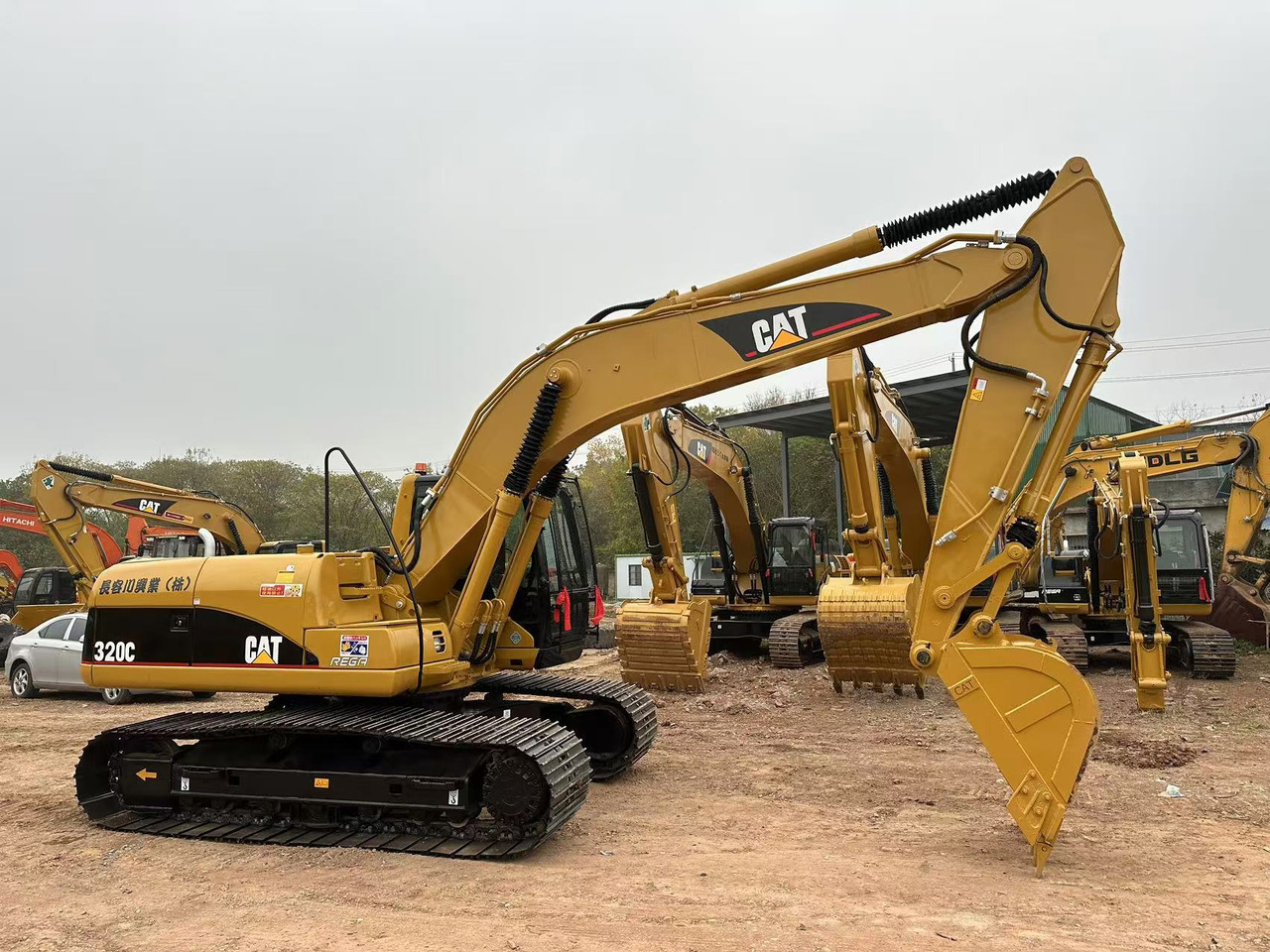 CATERPILLAR 320C - Kettenbagger: das Bild 2 CATERPILLAR 320C - Kettenbagger: das Bild 2