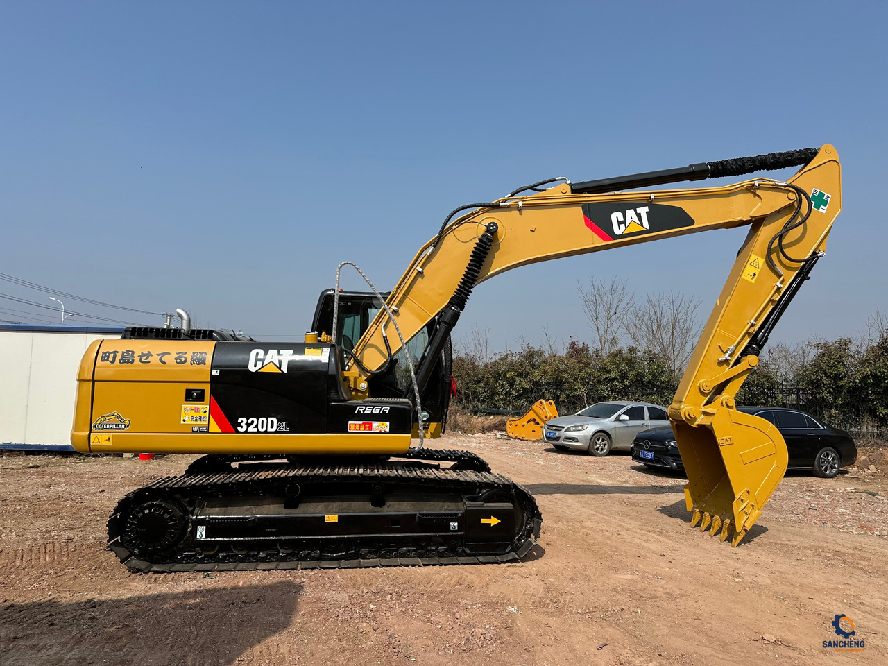 CATERPILLAR 320D2L - Kettenbagger: das Bild 2 CATERPILLAR 320D2L - Kettenbagger: das Bild 2