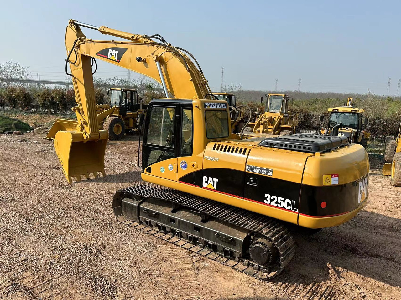 CATERPILLAR 325C - Kettenbagger: das Bild 4 CATERPILLAR 325C - Kettenbagger: das Bild 4