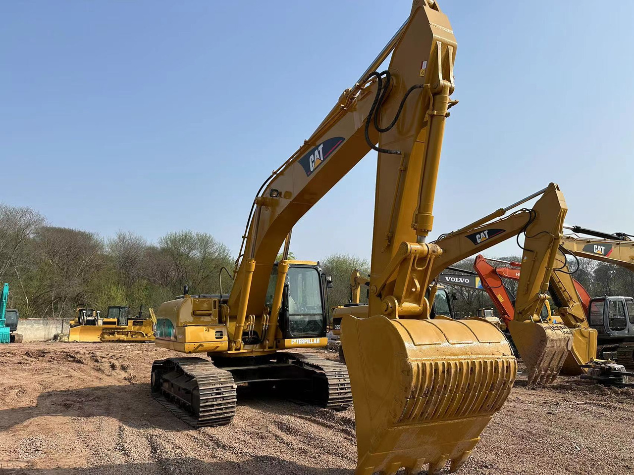CATERPILLAR 325C - Kettenbagger: das Bild 4 CATERPILLAR 325C - Kettenbagger: das Bild 4