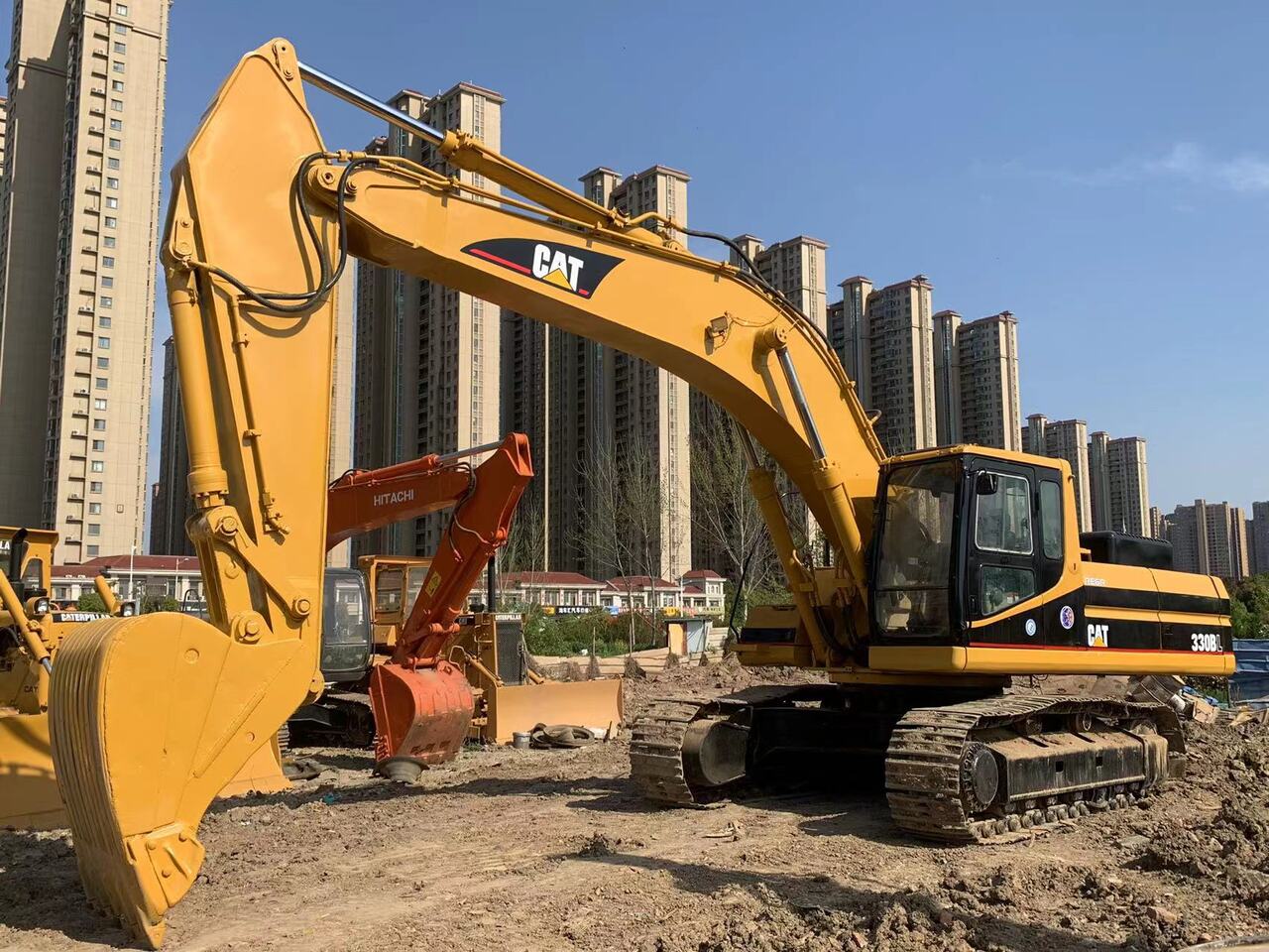 CATERPILLAR 330BL - Kettenbagger: das Bild 2 CATERPILLAR 330BL - Kettenbagger: das Bild 2