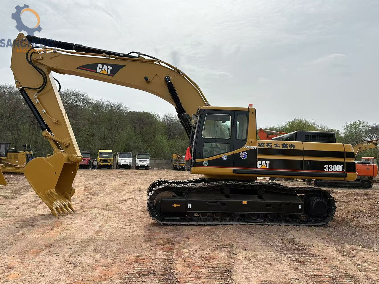 CATERPILLAR 330BL - Kettenbagger: das Bild 4 CATERPILLAR 330BL - Kettenbagger: das Bild 4