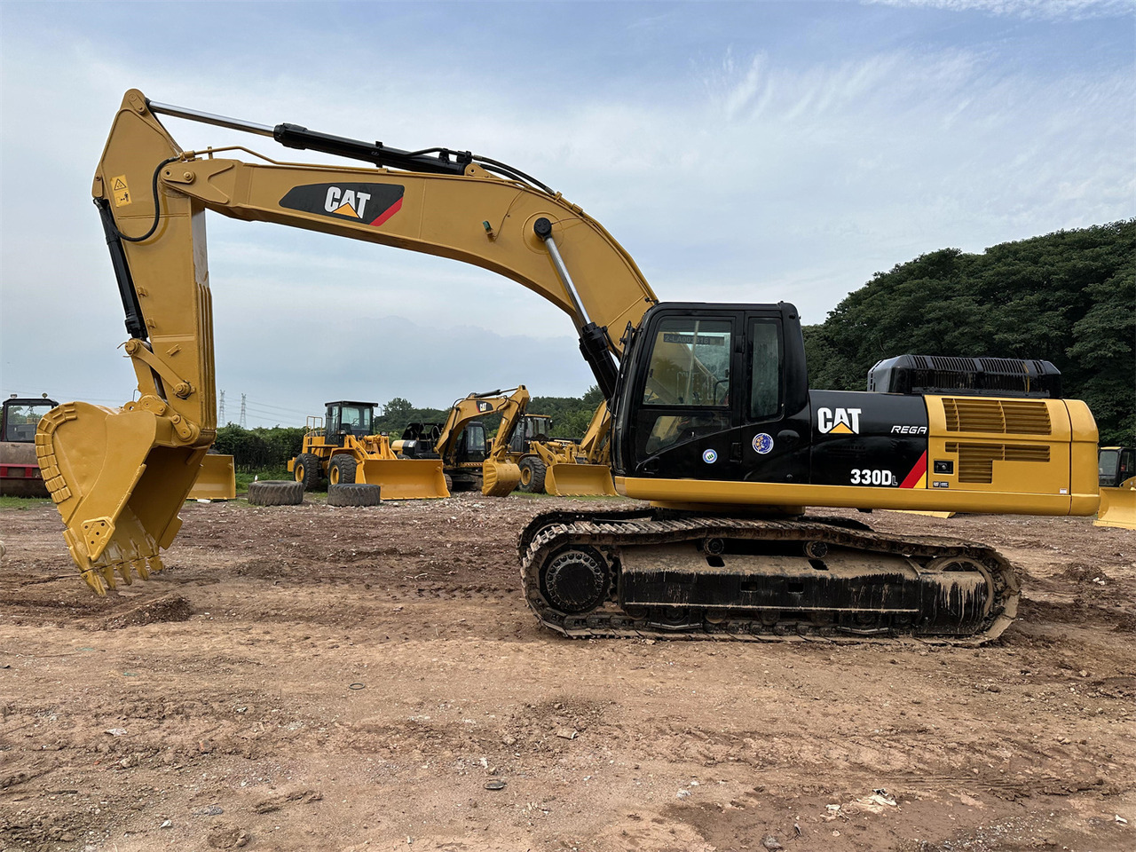 CATERPILLAR 330D - Kettenbagger: das Bild 4 CATERPILLAR 330D - Kettenbagger: das Bild 4