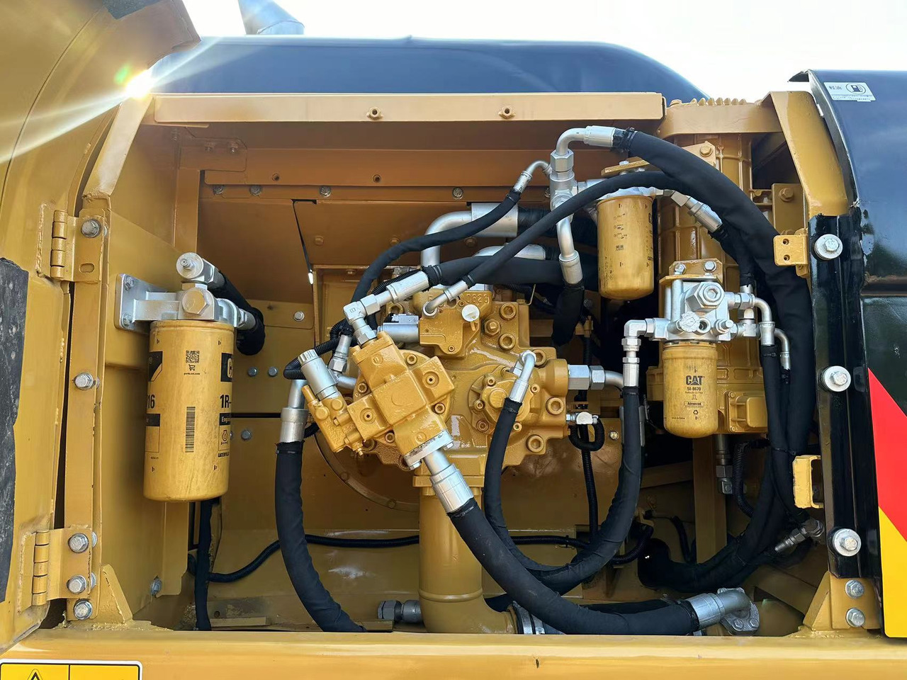 CATERPILLAR 330DL – Leasing CATERPILLAR 330DL: das Bild 8