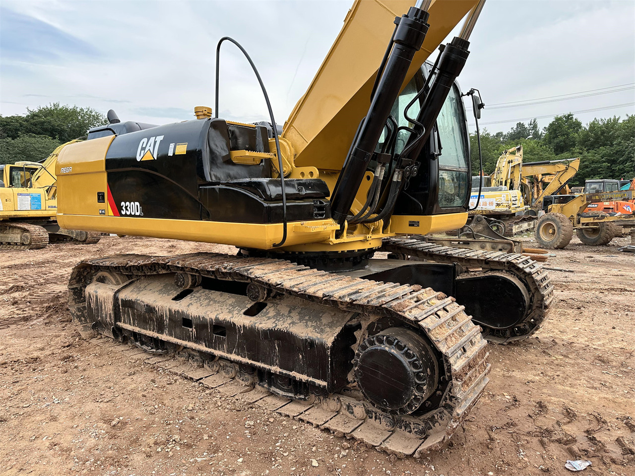 Kettenbagger CATERPILLAR 330DL: das Bild 6