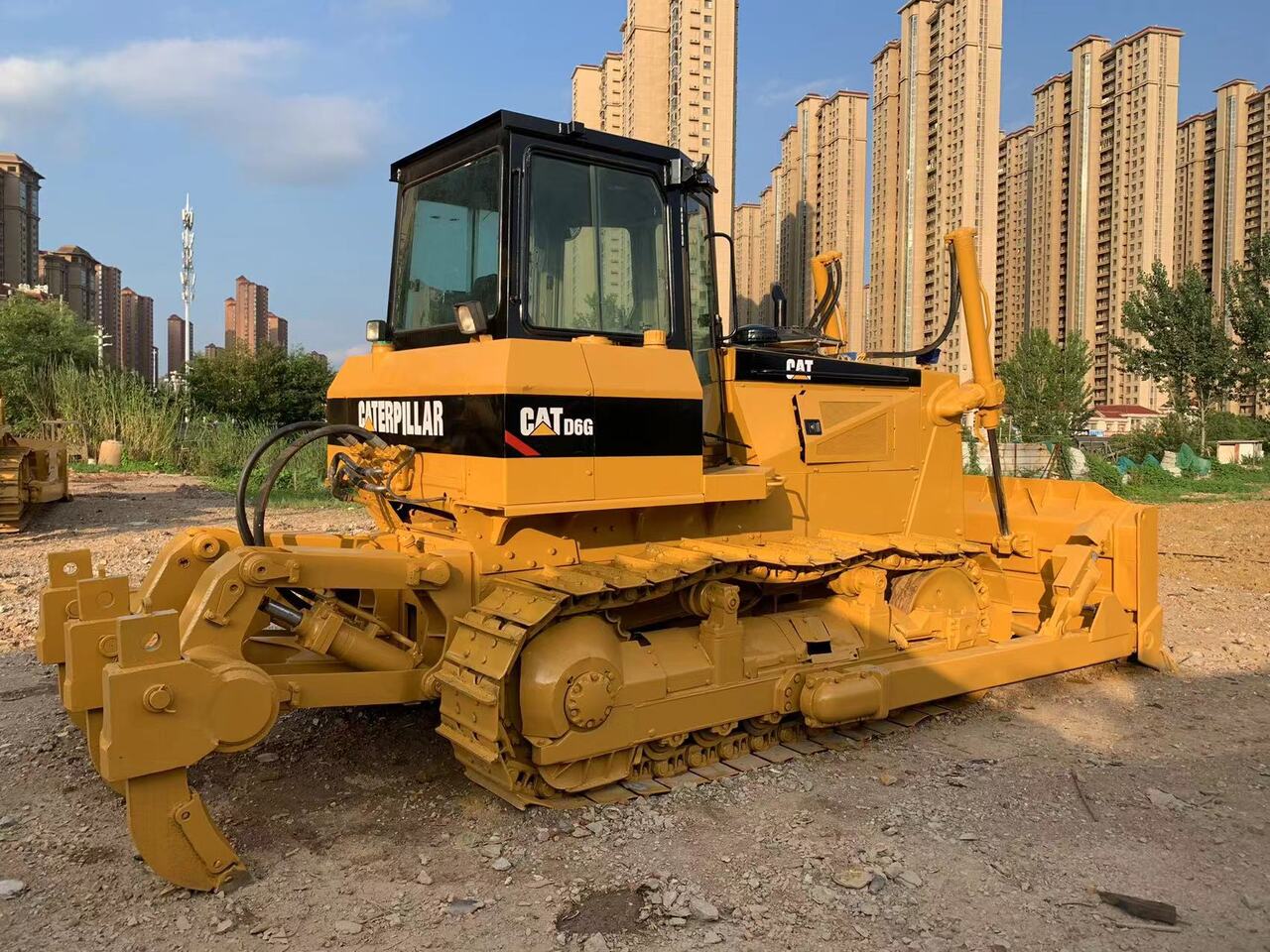 CATERPILLAR D6G - Bulldozer: das Bild 2 CATERPILLAR D6G - Bulldozer: das Bild 2