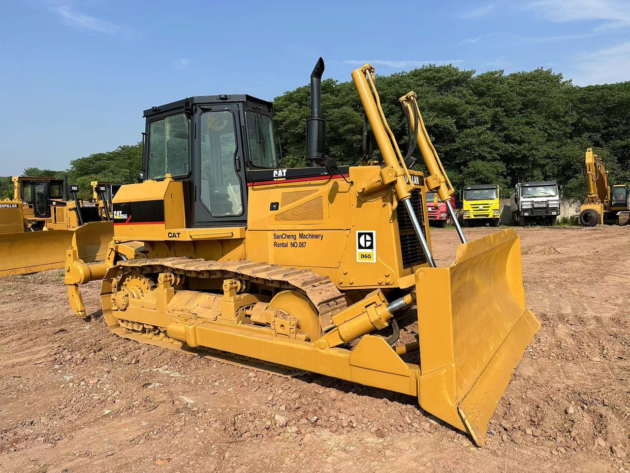CATERPILLAR D6G Crawler Dozer - Bulldozer: das Bild 2 CATERPILLAR D6G Crawler Dozer - Bulldozer: das Bild 2