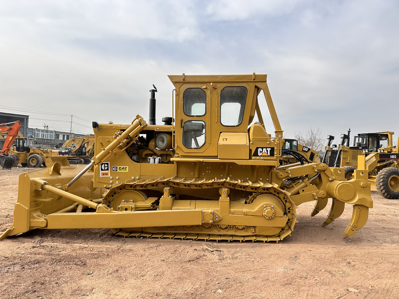 CATERPILLAR D7G - Bulldozer: das Bild 1 CATERPILLAR D7G - Bulldozer: das Bild 1
