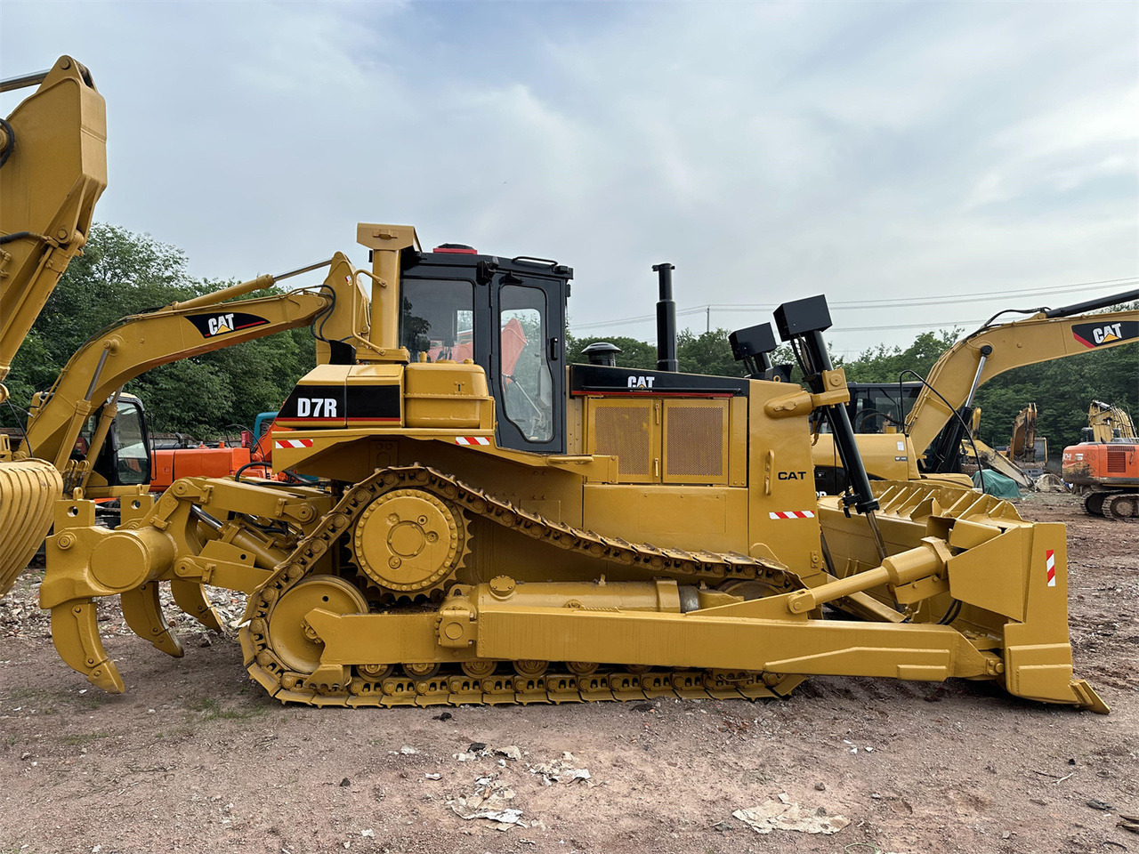 CATERPILLAR D7R - Bulldozer: das Bild 4 CATERPILLAR D7R - Bulldozer: das Bild 4