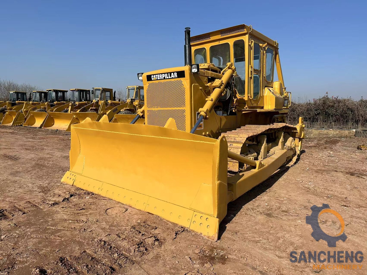 CATERPILLAR D8K - Bulldozer: das Bild 4 CATERPILLAR D8K - Bulldozer: das Bild 4