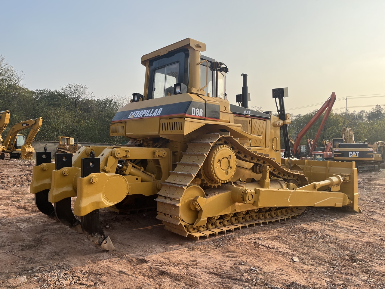 CATERPILLAR D8R - Bulldozer: das Bild 5 CATERPILLAR D8R - Bulldozer: das Bild 5