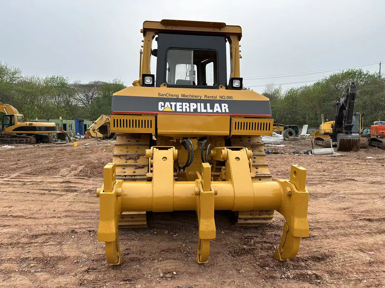 CATERPILLAR D8R - Bulldozer: das Bild 5 CATERPILLAR D8R - Bulldozer: das Bild 5