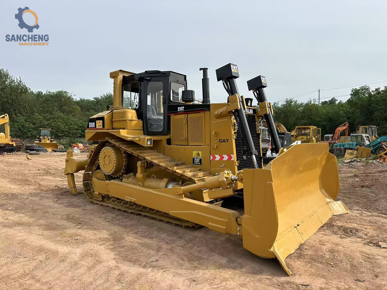 CATERPILLAR D8R - Bulldozer: das Bild 5 CATERPILLAR D8R - Bulldozer: das Bild 5