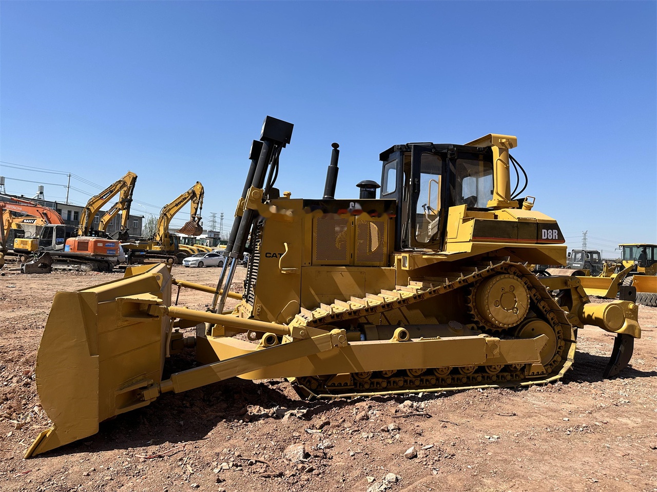 CATERPILLAR D8R - Bulldozer: das Bild 5 CATERPILLAR D8R - Bulldozer: das Bild 5