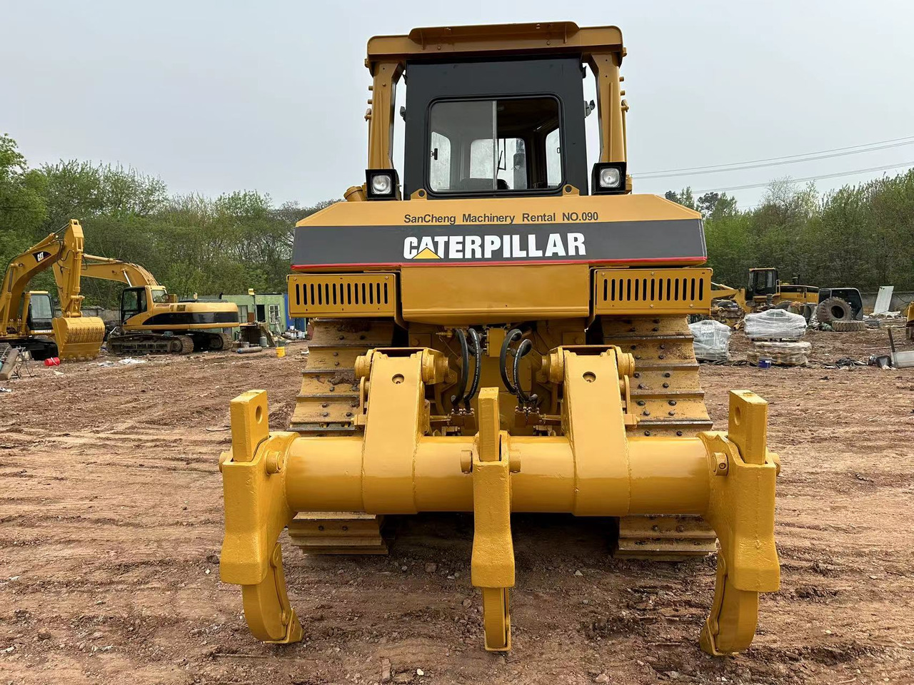 CATERPILLAR D8R - Bulldozer: das Bild 4 CATERPILLAR D8R - Bulldozer: das Bild 4