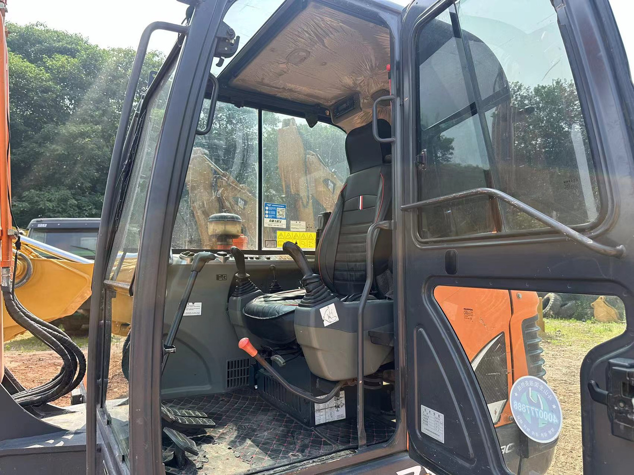 Kettenbagger DOOSAN DX60: das Bild 9 Kettenbagger DOOSAN DX60: das Bild 9