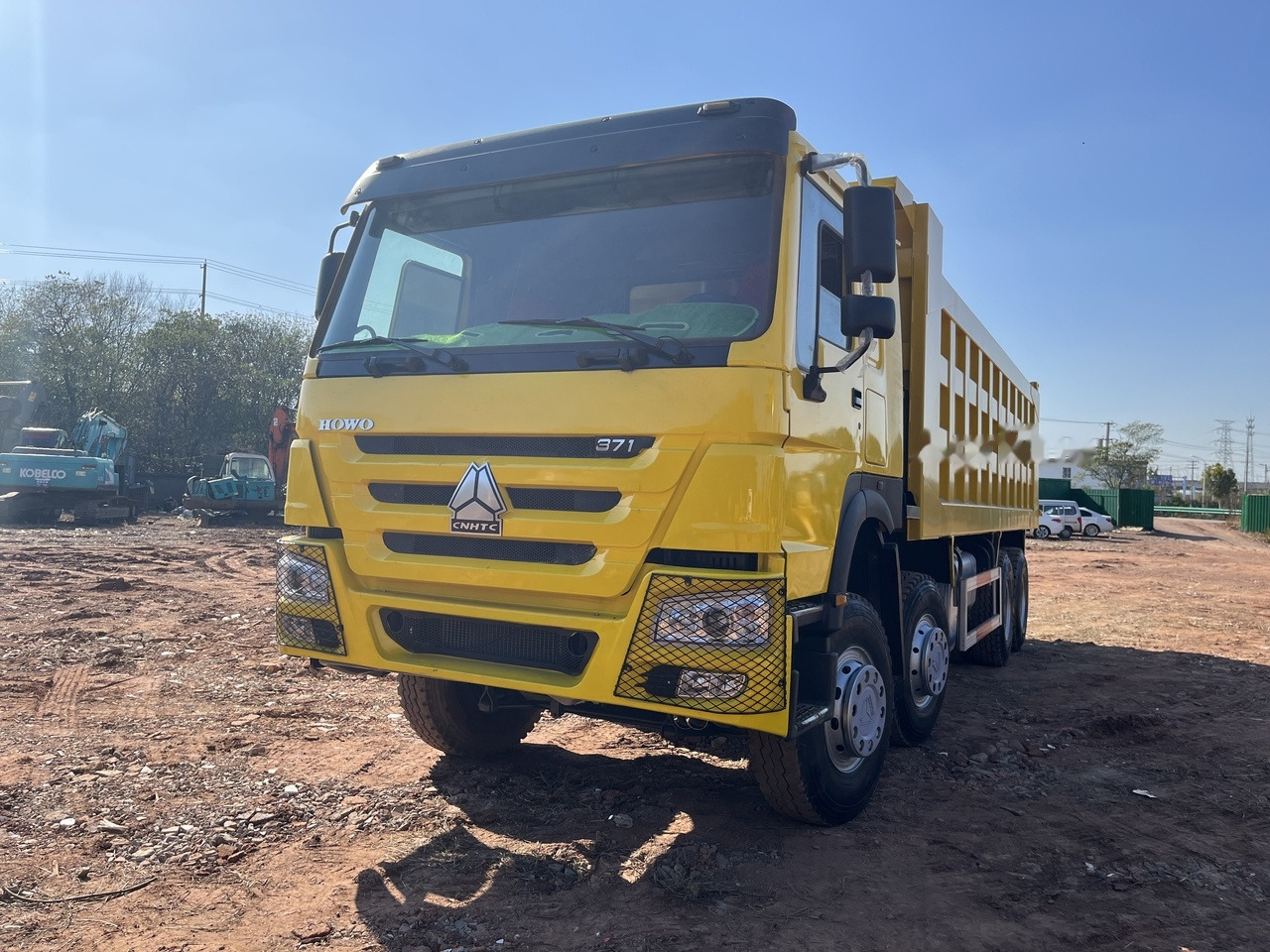 SINOTRUK HOWO 371 Dump Truck 8x4 - Kipper: das Bild 3 SINOTRUK HOWO 371 Dump Truck 8x4 - Kipper: das Bild 3