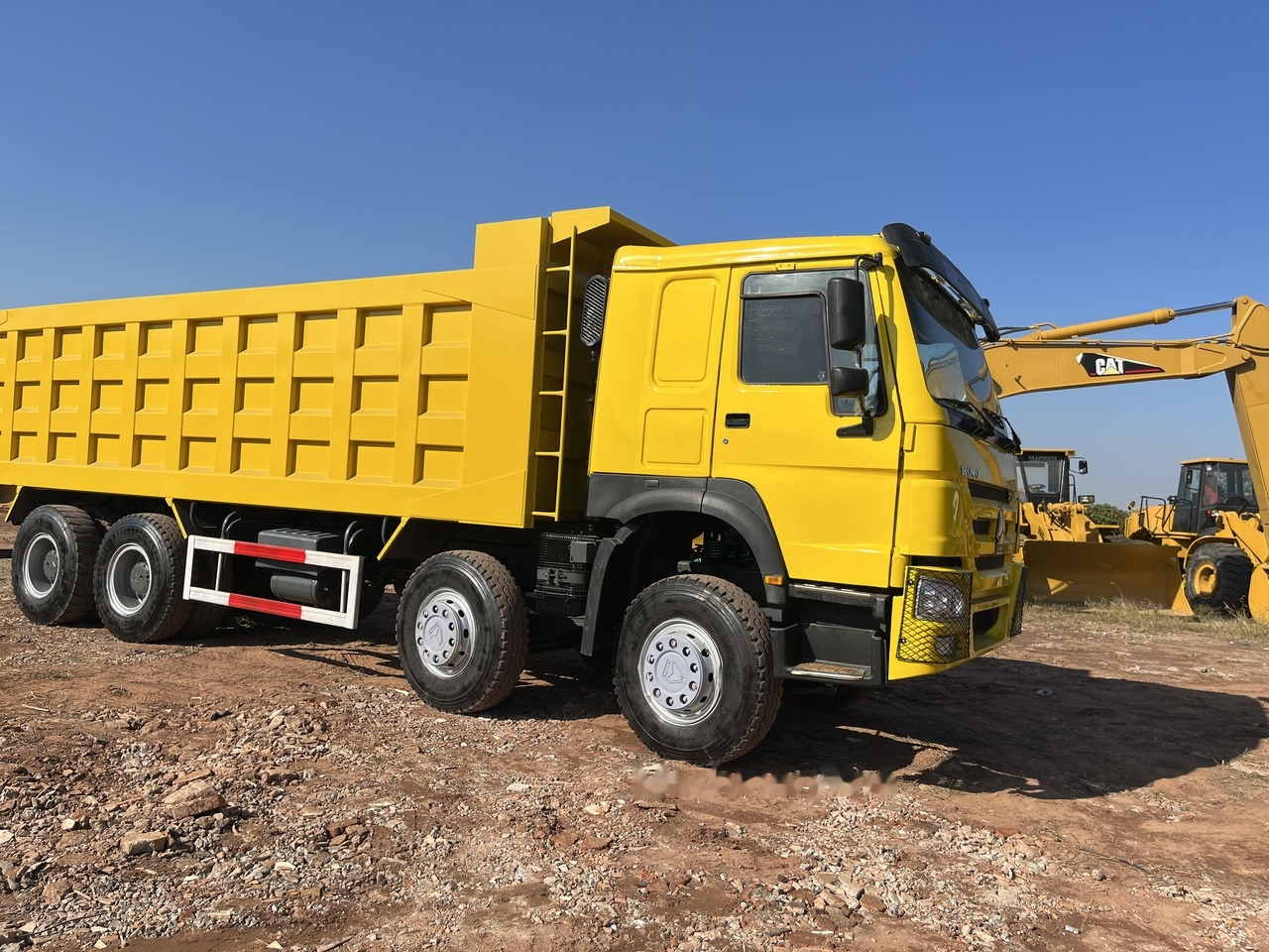 SINOTRUK HOWO 371 Dump Truck 8x4 - Kipper: das Bild 4 SINOTRUK HOWO 371 Dump Truck 8x4 - Kipper: das Bild 4