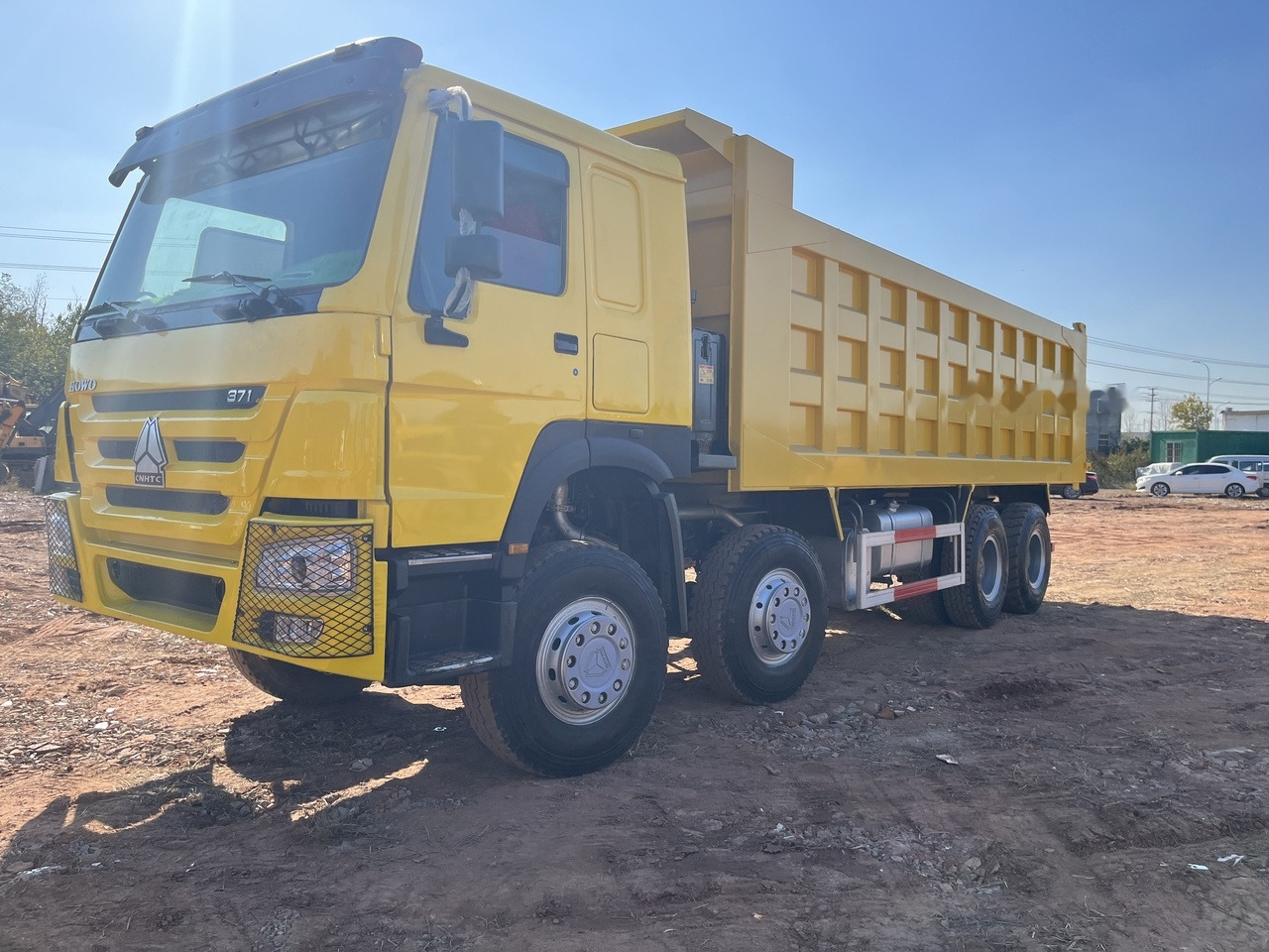 SINOTRUK HOWO 371 Dump Truck 8x4 - Kipper: das Bild 5 SINOTRUK HOWO 371 Dump Truck 8x4 - Kipper: das Bild 5