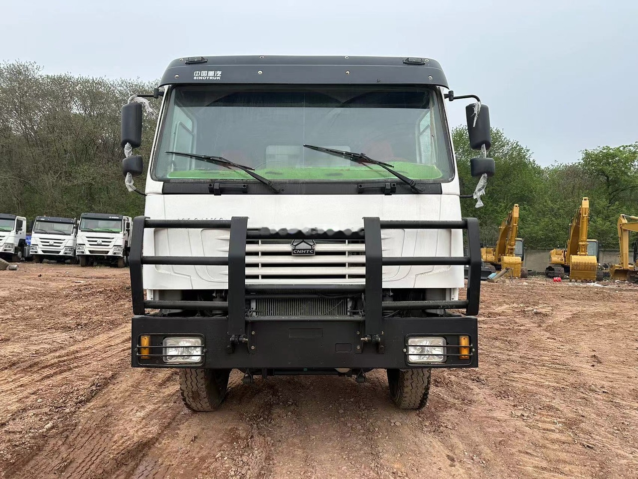 SINOTRUK HOWO 371 with Bumper - Kipper: das Bild 2 SINOTRUK HOWO 371 with Bumper - Kipper: das Bild 2