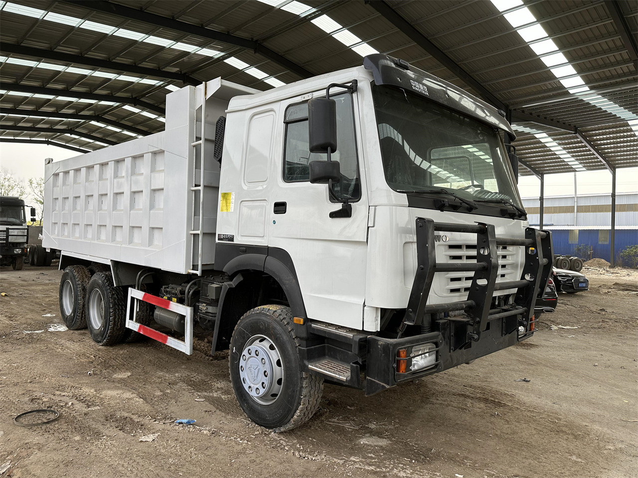 SINOTRUK HOWO Dump truck 371 6x4 - Kipper: das Bild 5 SINOTRUK HOWO Dump truck 371 6x4 - Kipper: das Bild 5