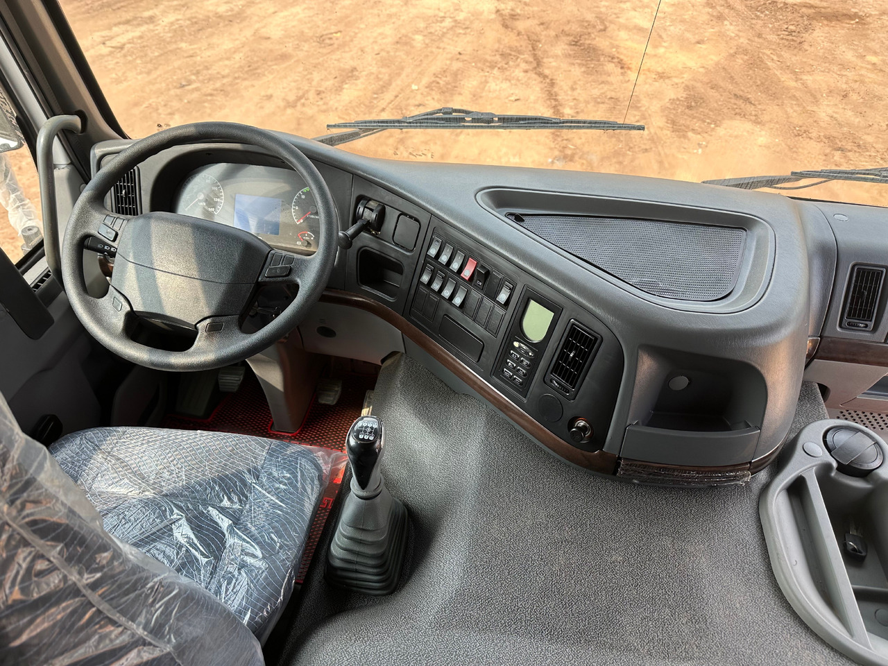 SINOTRUK HOWO Dump truck 371 6x4 - Kipper: das Bild 4 SINOTRUK HOWO Dump truck 371 6x4 - Kipper: das Bild 4
