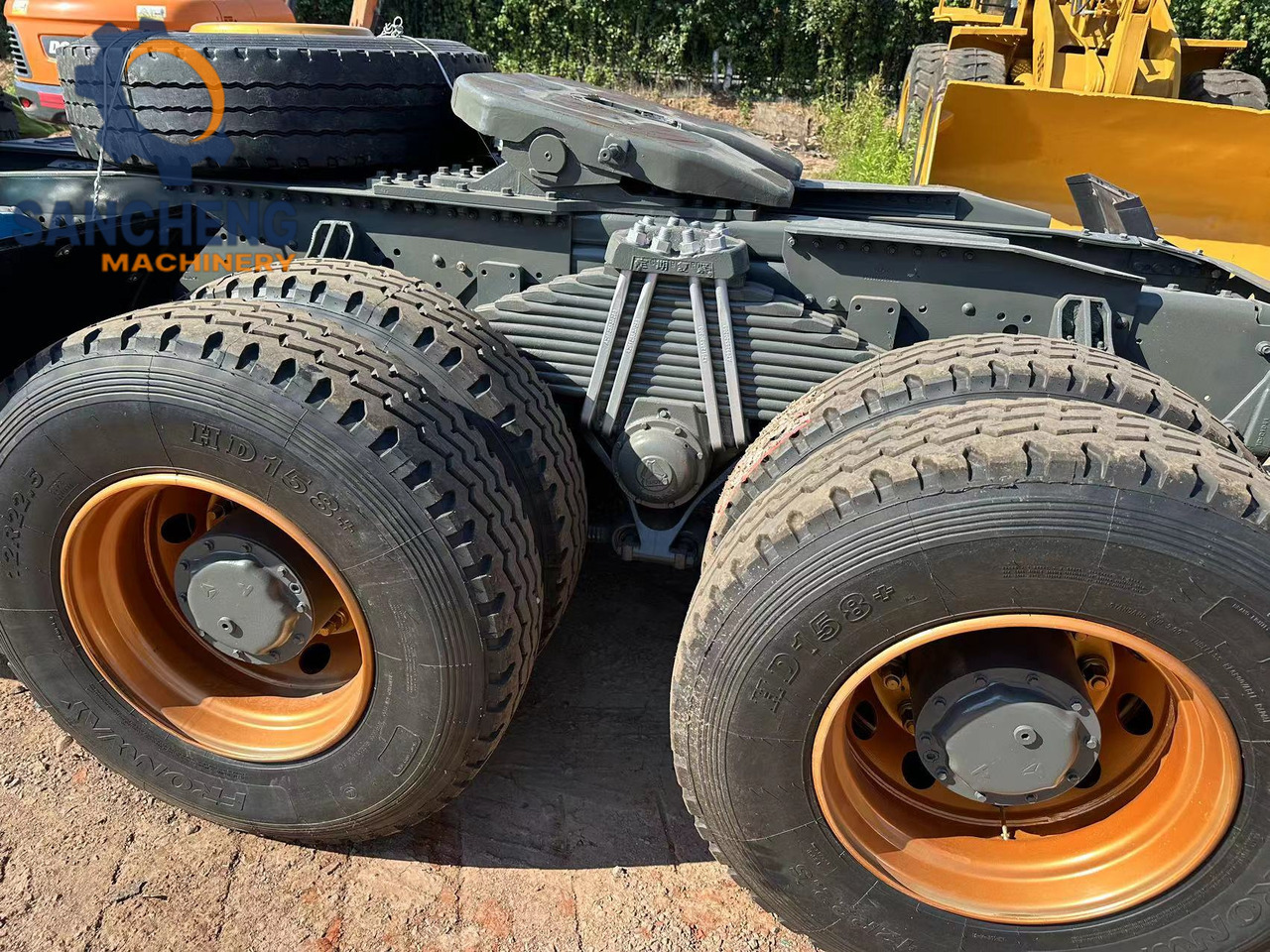 Sattelzugmaschine SINOTRUK HOWO Truck Head 371hp: das Bild 7 Sattelzugmaschine SINOTRUK HOWO Truck Head 371hp: das Bild 7