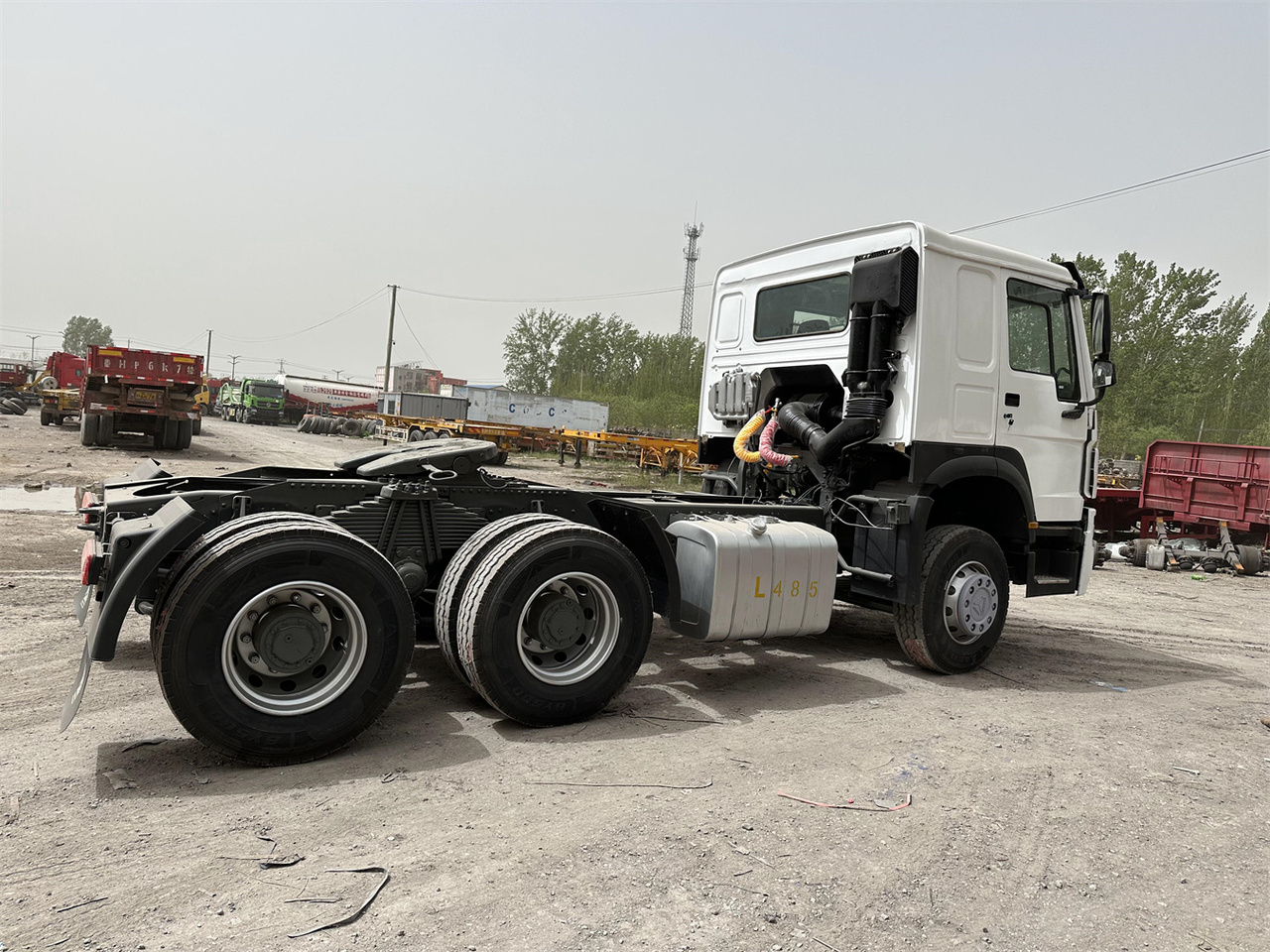 SINOTRUK Howo 371 Truck Head - Sattelzugmaschine: das Bild 2 SINOTRUK Howo 371 Truck Head - Sattelzugmaschine: das Bild 2