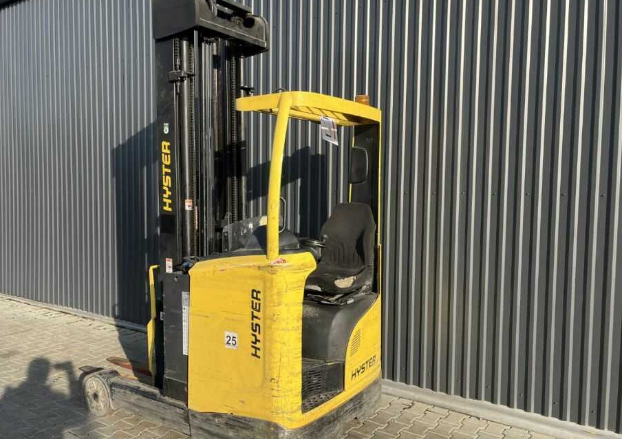 Hyster R2.0 - Schubmaststapler: das Bild 3 Hyster R2.0 - Schubmaststapler: das Bild 3