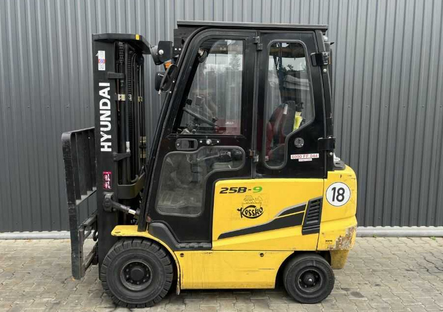 Hyundai 25B-9 - Elektrostapler: das Bild 2 Hyundai 25B-9 - Elektrostapler: das Bild 2