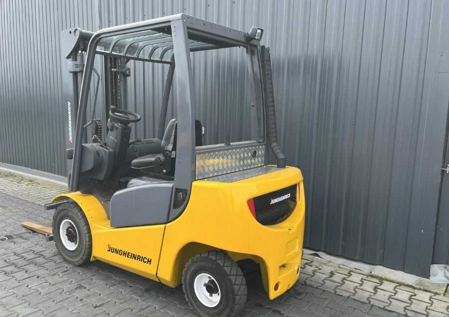 Jungheinrich DFG425 - Dieselstapler: das Bild 3 Jungheinrich DFG425 - Dieselstapler: das Bild 3