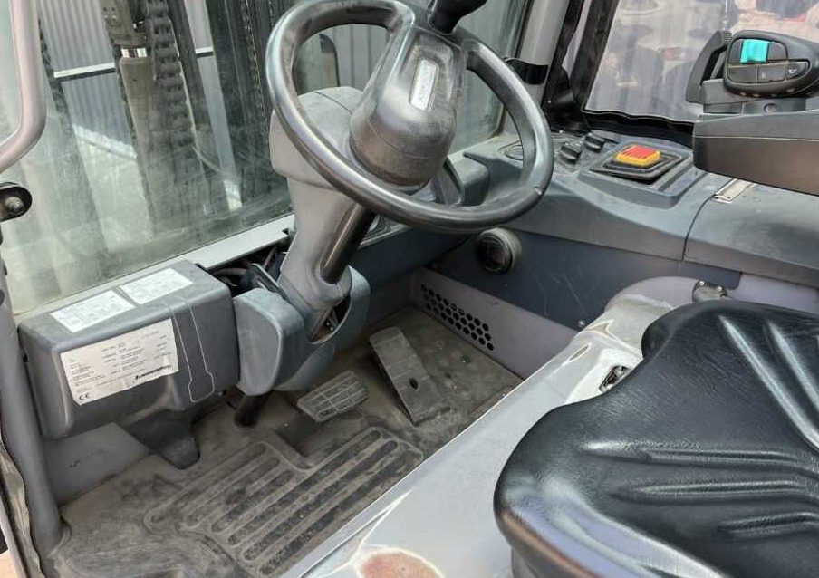 Elektrostapler Jungheinrich EFG425k: das Bild 8