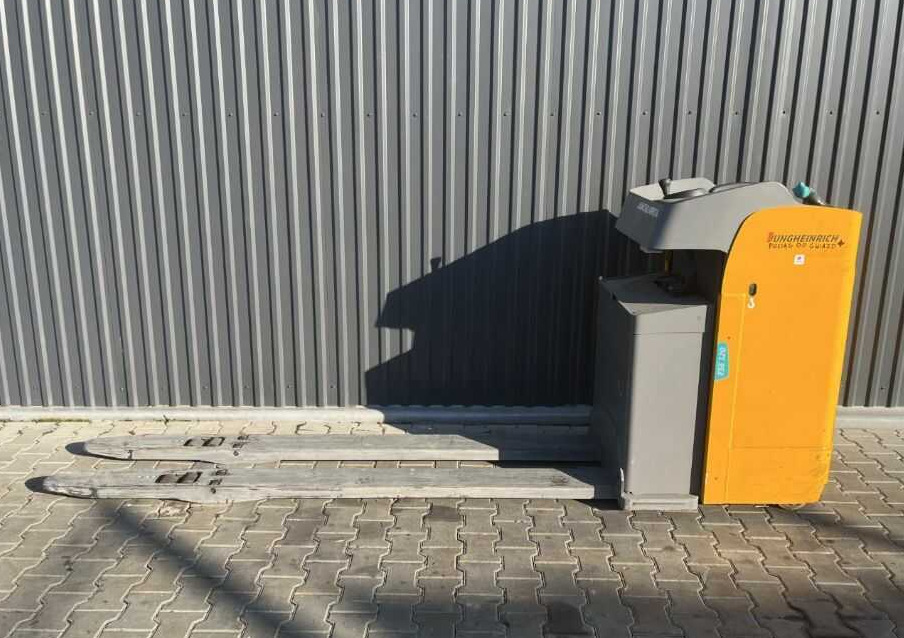 Jungheinrich ESE120 - Niederhubwagen: das Bild 1 Jungheinrich ESE120 - Niederhubwagen: das Bild 1