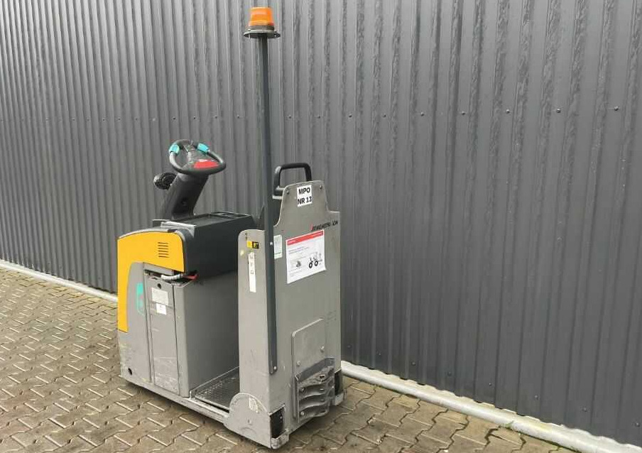 Jungheinrich EZS130 - Schleppfahrzeug: das Bild 3 Jungheinrich EZS130 - Schleppfahrzeug: das Bild 3