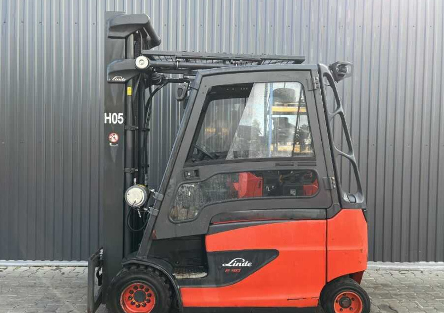 Linde E30HL-01/600 - Elektrostapler: das Bild 2 Linde E30HL-01/600 - Elektrostapler: das Bild 2