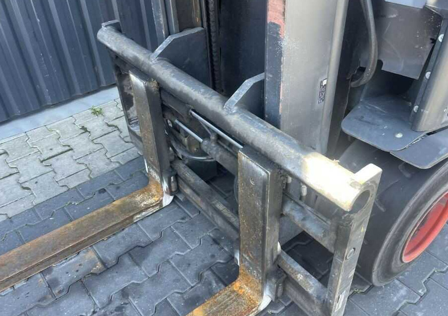 Linde E35HL-01 - Elektrostapler: das Bild 4 Linde E35HL-01 - Elektrostapler: das Bild 4