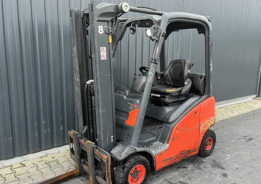 Linde H16T-01 - Treibgasstapler: das Bild 1 Linde H16T-01 - Treibgasstapler: das Bild 1