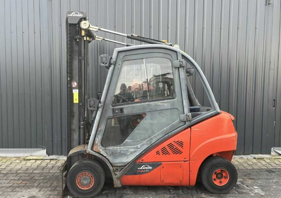 Linde H25D-02 - Dieselstapler: das Bild 2 Linde H25D-02 - Dieselstapler: das Bild 2
