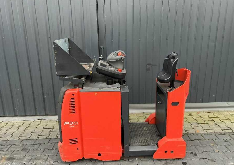 Linde P30C - Schleppfahrzeug: das Bild 2 Linde P30C - Schleppfahrzeug: das Bild 2